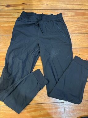 (684) BLACK ATHLETA PANTS